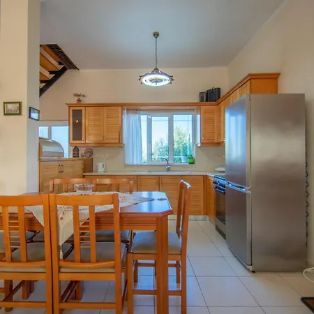 Artemis House Holiday home *