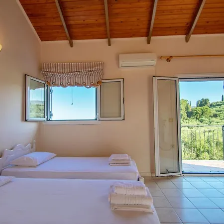 Artemis House Holiday home Fiolitis