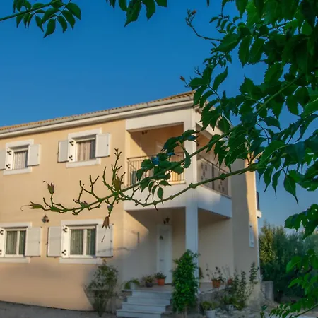 Artemis House Holiday home *